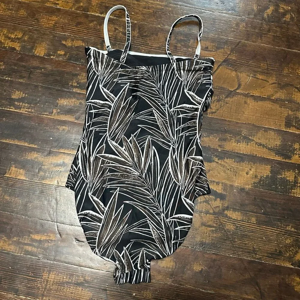 Gottex black & white leaf print 10 one piece swimsuit